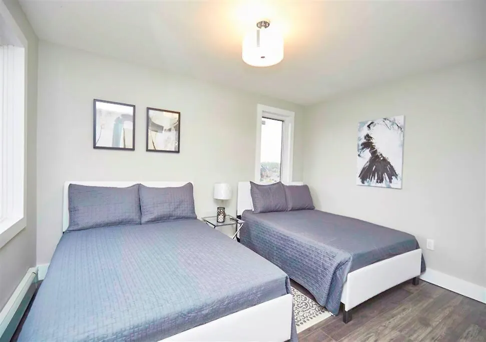 Luxury Boutique 2Bedroom Condo 4A Niagara Falls Holiday home